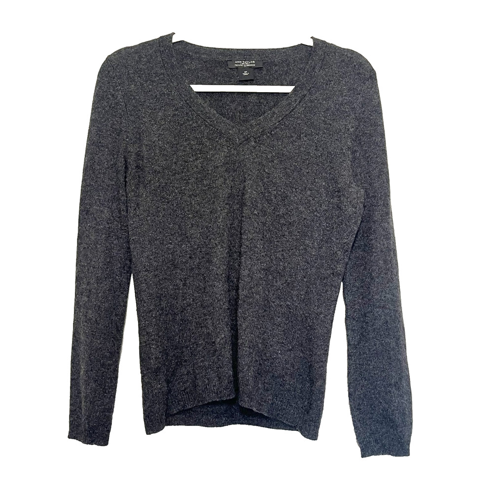 Ann Taylor Gray Cashmere Sweater Petite Medium Old Money Quiet Luxury Layering